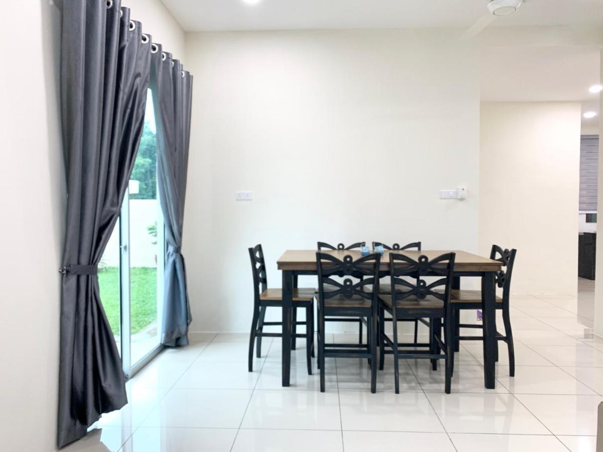Langkawi Cozy Holiday Home At Desa Impian By Zervin Kuah Extérieur photo
